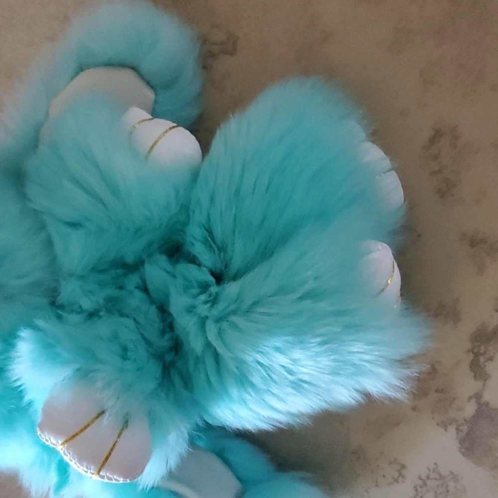 Turquoise Rabbit Fur Keychain nwot - Picture 4 of 6